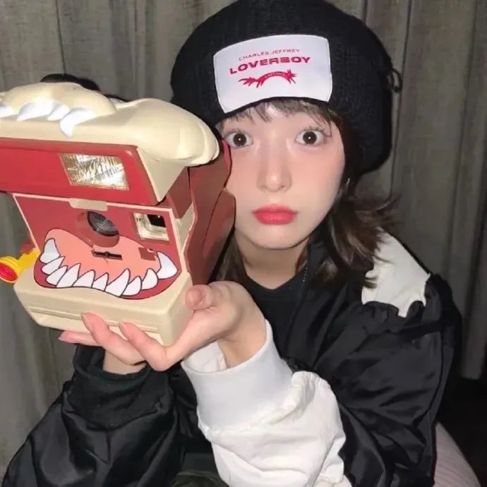 魔鬼战警封面
